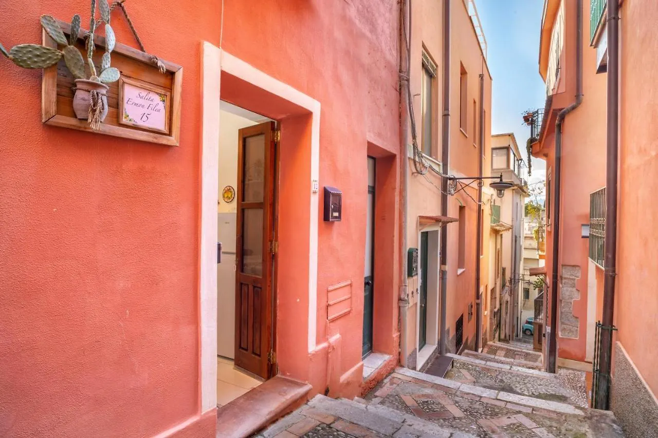 Taormina Centro - Free Netflix & Wi-Fi Apartment 0*,  Italy